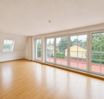 Geräumige & bezugsfreie Wohnung mit Südwest-Terrasse + KFZ Stellplatz nahe S-Bhf. Lichtenrade! - Berlin