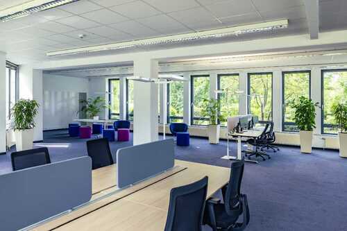 Konferenzraum (Einrichtungsbeispiel) - THE FLEX Campus Ratingen: Individuelle Büroflächen mit optimaler Anbindung