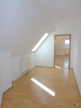 Flur, Zugang zum Wohnzimmer - 