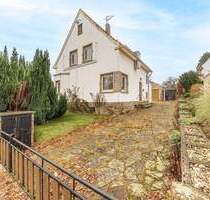 Rarität im Dornröschenschlaf: freistehendes Einfamilienhaus in Dortmund- Syburg