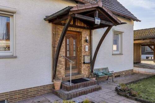 03_Außenansicht - Einfamilienhaus mit 137,70 m&sup2; in Braunfels zum Kaufen