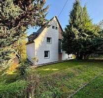 Zentrumsnah und individuell - Einfamilienhaus mit viel Potenzial - Schneeberg