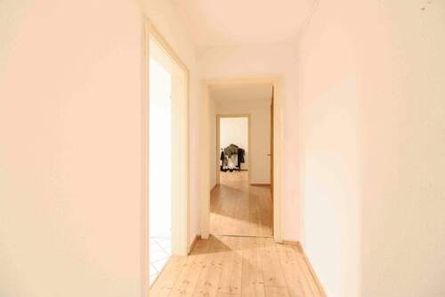 Flur - Gewerbeobjekt (Büro, Produktion, Verkauf) in Villingen-Schwenningen zum Kaufen