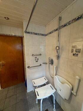 10 Ausschnitt vom Duschbad im EG - 