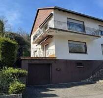 Grundsolides 1-2 Familienhaus in ruhiger Wohnlage - Nähe 