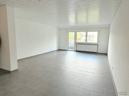 Wohnbereich - 4 Zimmer Etagenwohnung zur Miete in Heusenstamm