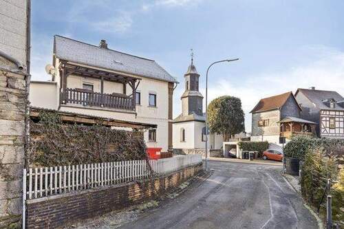 Straße_Rückseite - 