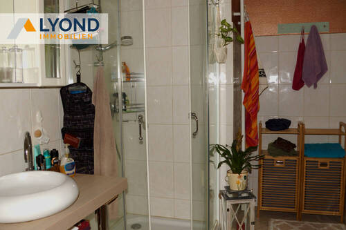 Bad - 5 Zimmer Etagenwohnung in Suhl