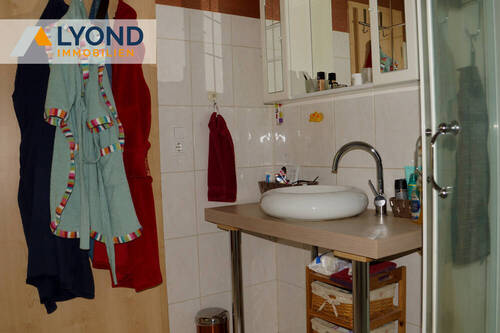 Bad - Etagenwohnung mit 135,00 m&sup2; in Suhl zum Kaufen