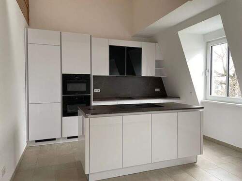 moderne Einbauküche - Etagenwohnung mit 150,00 m² in Dresden zur Miete