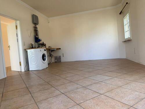 Zimmer 2 - 
