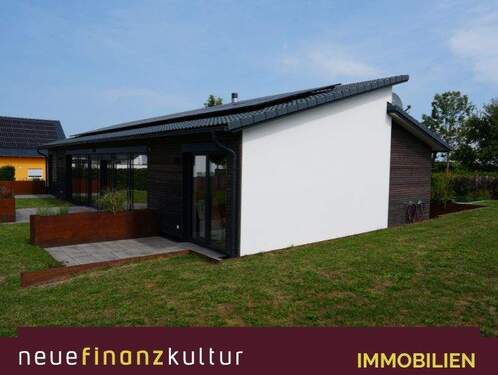 Hausansicht - 3 Zimmer Mehrfamilienhaus, Wohnhaus zum Kaufen in Merklingen