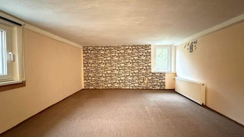 Schlafzimmer 1 mit Kleiderzimmer - 