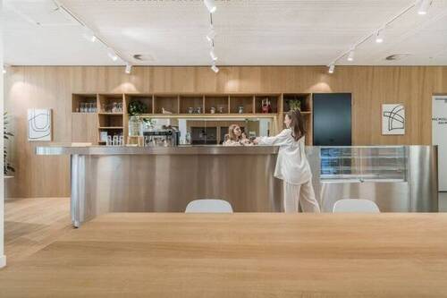 Spaces Kornmarktarkaden 5182 Frankfurt Germany Caf - 