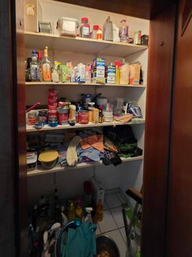Abstellraum-Vorratskammer.jpg - 