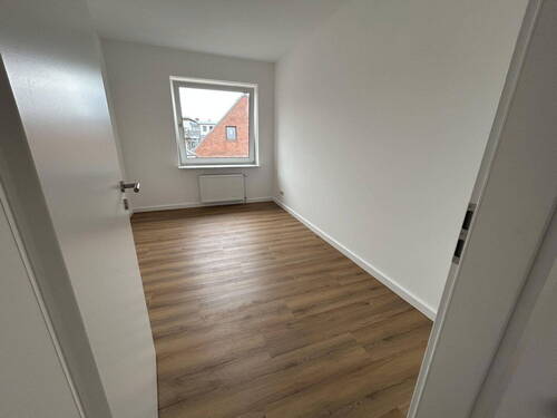Zimmer 2 - 