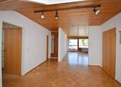 Wohnen/Essen/Garderobe Ansicht - 