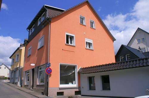 2567 Wohn_Geschäftshaus_Windeck - Zentral in Windeck-RosbachSieg: Wohnhaus mit LadenlokalBüro