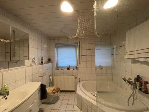 BAdezimmer im Obergeschoss - 