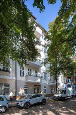 Fassade - 2 Zimmer Etagenwohnung zum Kaufen in Berlin
