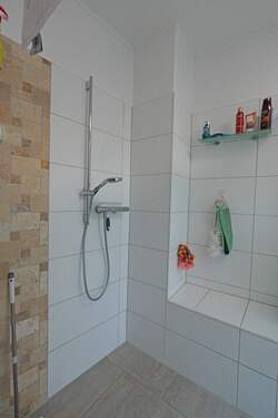 Gr. Whg EG - Dusche - 