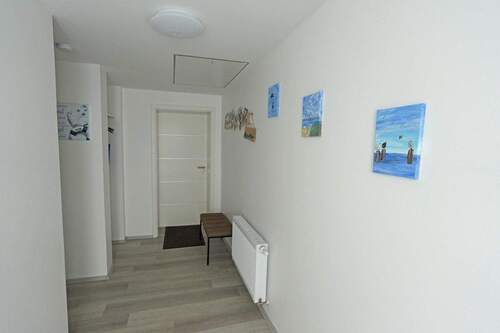 Flur OG - Zugang zu gr. & kl. App - 