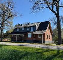 Einziehen und Wohlfühlen: Erstklassig saniertes Familiendomizil auf 1.150 m² in Jarlitz - Oetzen