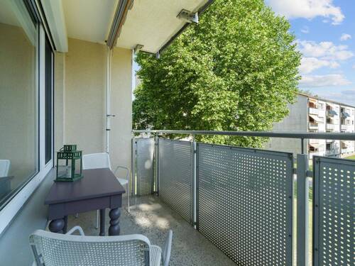 gemütlicher Balkon - Etagenwohnung mit 59,80 m&sup2; in Friedrichshafen zum Kaufen