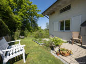 Terrasse mit Garten - Einfamilienhaus mit 243,00 m² in Gaienhofen zum Kaufen