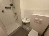 modernes Duschbad - 3 Zimmer Etagenwohnung zur Miete in Delmenhorst