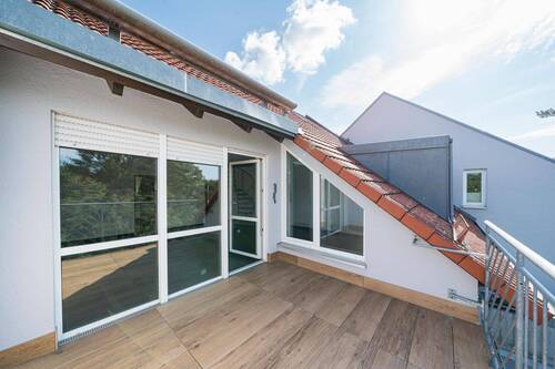 Balkon - 4 Zimmer Etagenwohnung zum Kaufen in Stein