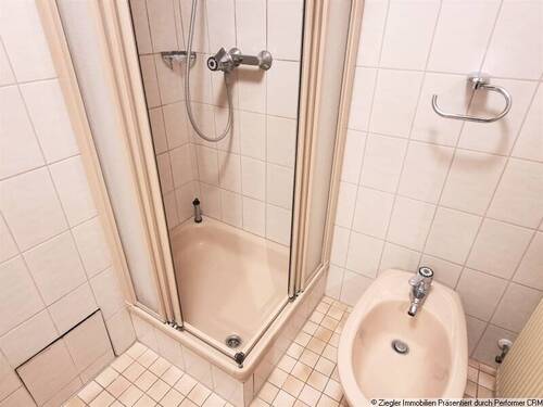 7 Duschbad Ansicht b - 