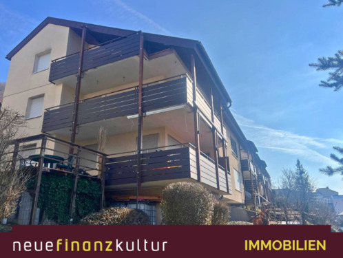 Hausansicht - 4 Zimmer Etagenwohnung zum Kaufen in Bad Urach