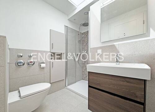 Gäste Badezimmer - Etagenwohnung mit 138,00 m&sup2; in Bad Nauheim zur Miete