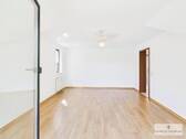 Blick zum Wohnbereich - 2 Zimmer Etagenwohnung zum Kaufen in Saarbrücken