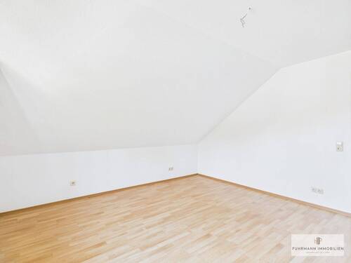Schlafzimmer - Etagenwohnung mit 52,70 m² in Saarbrücken zum Kaufen