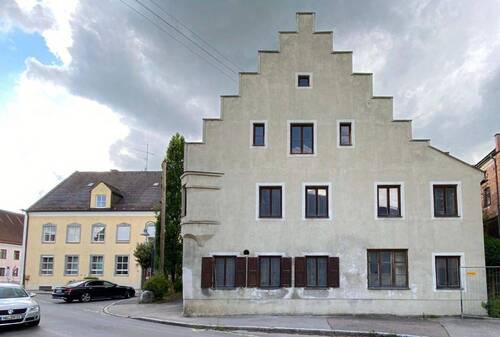Bild 1 - Der Markt Hohenwart verkauft die alte Zwickl-Brauerei im Herzen der Marktgemeinde