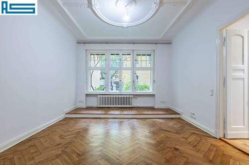 Imposanter Deckenstuck - 