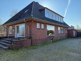 Hofansicht - 8 Zimmer Einfamilienhaus in Husum