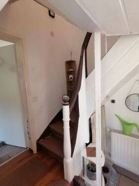 4 Treppe zum OG.jpg - 