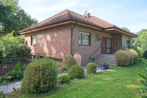 Ansicht von der Straße - 3 Zimmer Bungalow zum Kaufen in Albstedt