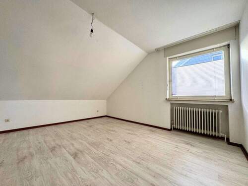 Schlafzimmer (OG) - 