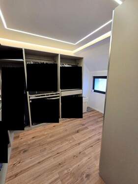 OG Ankleide / Kinderzimmer - 