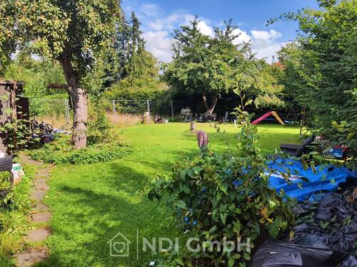 Gartenfläche - 7 Zimmer Einfamilienhaus in Uetersen