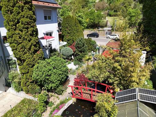 Garten - 7 Zimmer Mehrfamilienhaus, Wohnhaus in Stuttgart