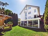 Garten - Mehrfamilienhaus, Wohnhaus mit 247,00 m&sup2; in Stuttgart zum Kaufen