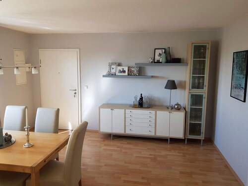 Diele - 4 Zimmer Etagenwohnung zum Kaufen in Mainaschaff