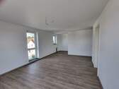 Esszimmer mit offener Küche - 2 Zimmer Etagenwohnung zur Miete in Dierdorf