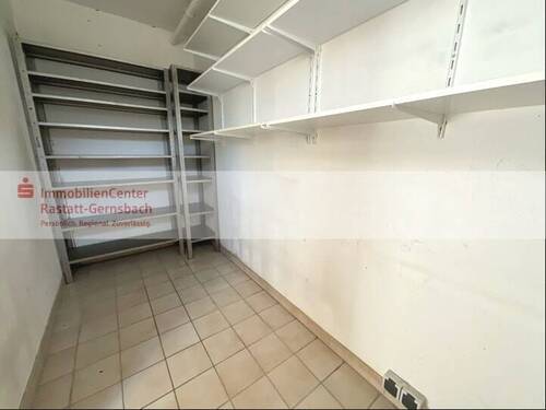 Abstellraum/Speisekammer im KG neben der Küche - 