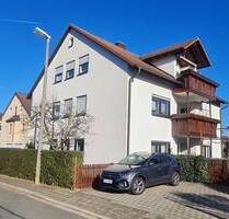 TOP gepflegte 4 Zimmer EG-Wohnung mit Terrasse in guter Lage von 90547 Stein-Deutenbach
